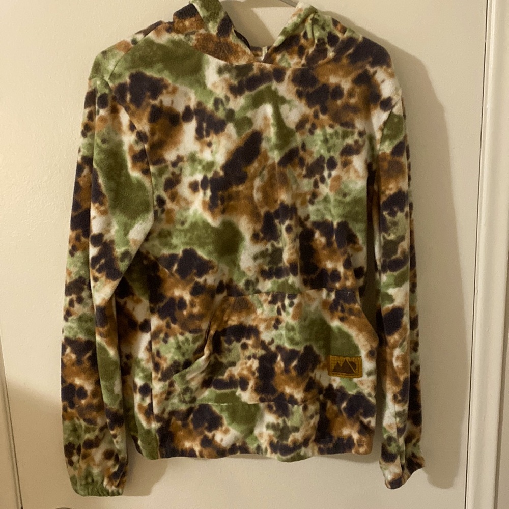 Size Small Trademark cloth sweatshirt. Very fun color scheme